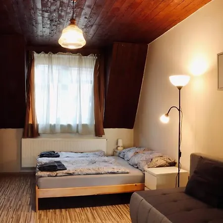 Modern With River View Near Center&train Apartman